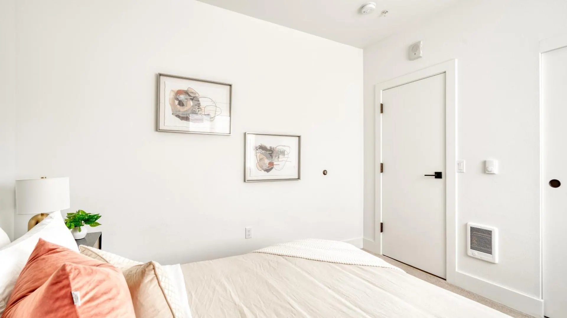 Stay Portland - Stylish Luxe Suite N Williams & Alberta Districts Apartment