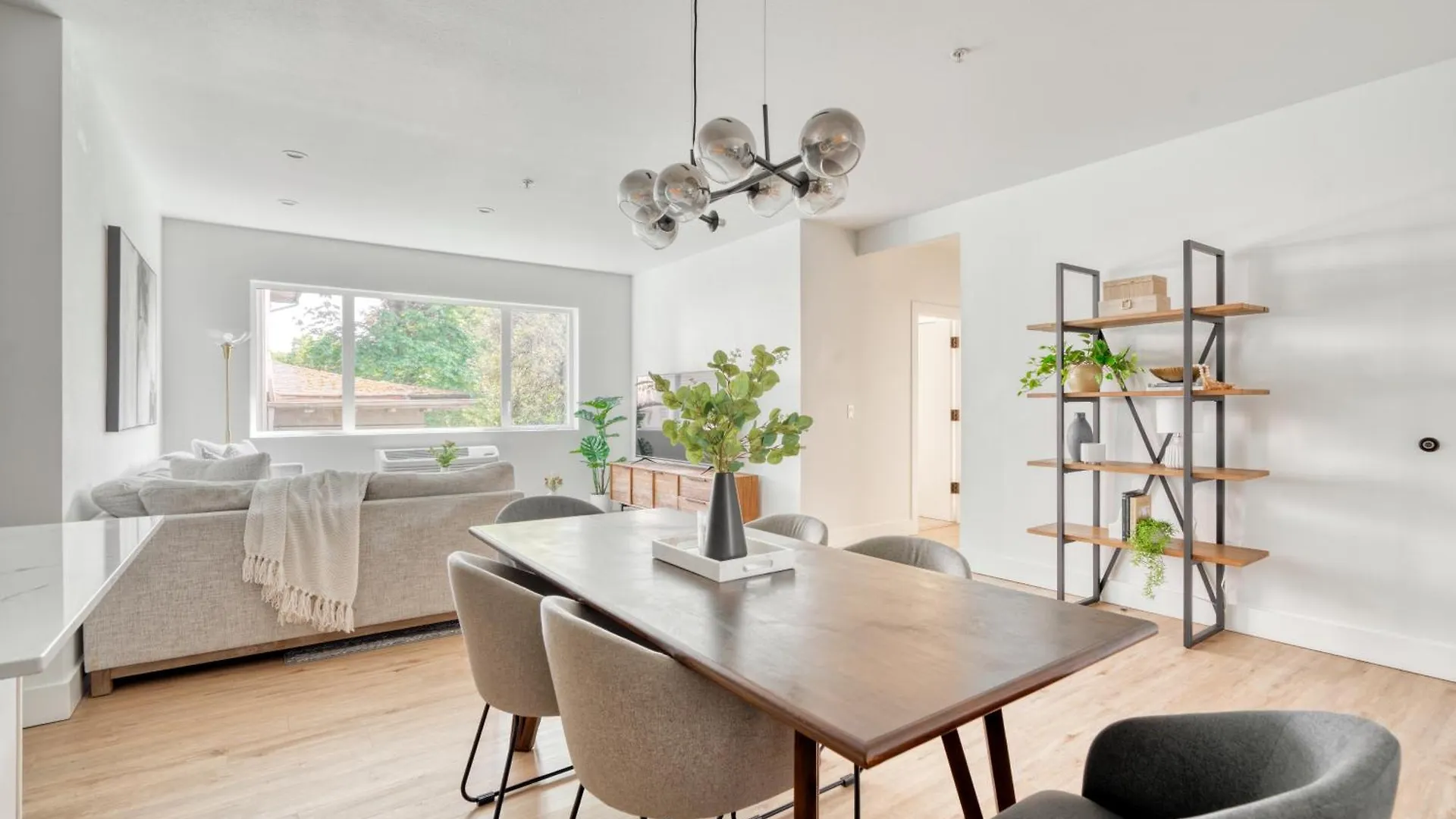 Stay Portland - Stylish Luxe Suite N Williams & Alberta Districts Apartment