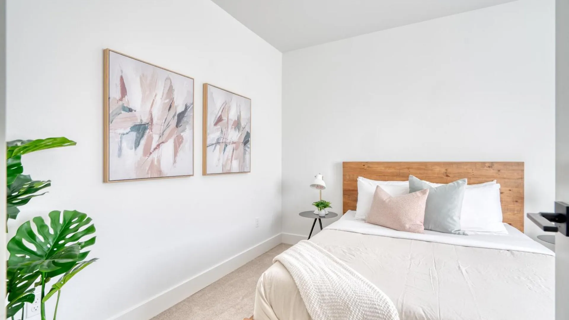 Stay Portland - Stylish Luxe Suite N Williams & Alberta Districts 0*,  United States